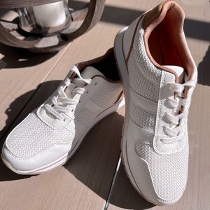 Banana Republic Sneakers